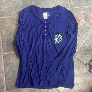 NWT. Xl women’s long sleeve top.